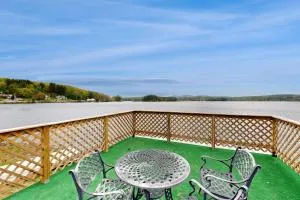 Winnisquam Lake Retreat - Franklin