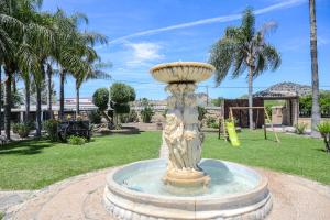 Amplia casa rural con precioso jardín cerca de Málaga capital.