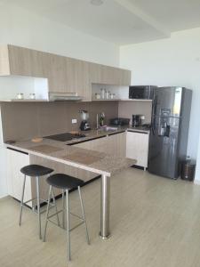 80 m2 de Luz, Confort y Vistas al Mar - Sierra Beach Resort