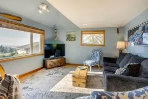 Bay and Horizon Views! Dog Friendly! Crabbing and Fishing Close By! - Waldport