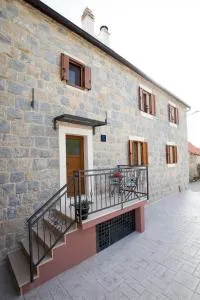 Stone house Oršulica - Tugare