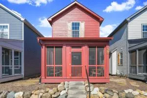 Red Red Wine - Marseilles