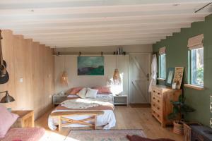 The Little Green Cabin