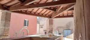 le bon coin à Salernes - 西朗拉卡斯卡代