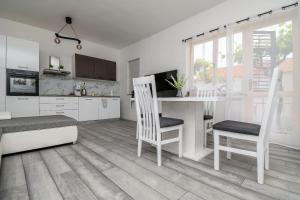 Apartments Gabi i Miki