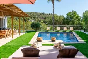Cap Martinet Talamanca Vila Can Tashellu, Boutique 5 bed - Sea and Forest View - 罗卡丽萨