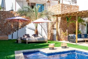 Cap Martinet Talamanca Vila Can Tashellu, Boutique 5 bed - Sea and Forest View
