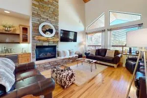 Stay Golden - Snowflake