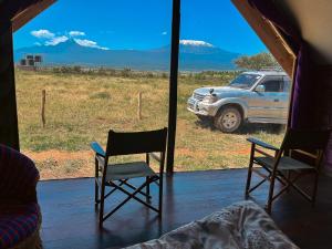 Amboseli Glass Cabin