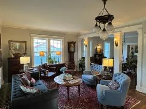 Spacious Central Gardens Home - هورن ليك