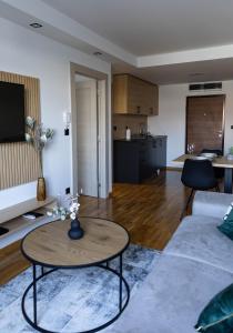 Aveny Lux Apartment