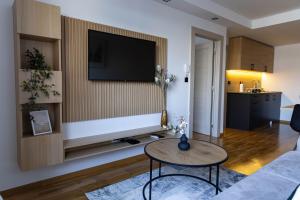 Aveny Lux Apartment