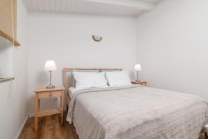 Apartments with parking space Rovinj - 22740