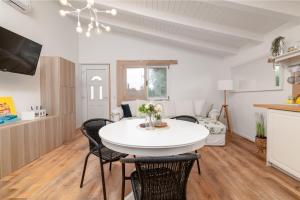 Apartments with parking space Rovinj - 22740