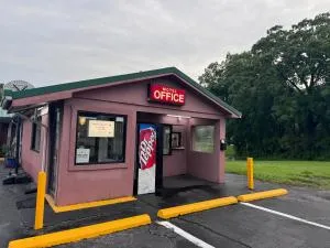 David Crockett Motel - Waynesboro