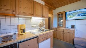 Chalet Alpine Royal B Top 16