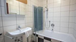 Chalet Alpine Royal B Top 16