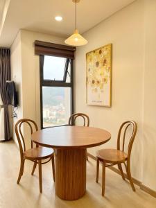 Harbour View in Ha Long