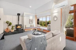 Tree Top Retreat in Central City - By KOSH BNB - Claudelands