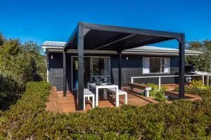 Sweet Hartley - Onetangi Holiday Home - Putiki