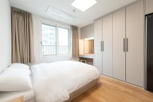 Căn Hộ Tiêu Chuẩn 2 Phòng Ngủ (2 Bedroom Standard Apartment)