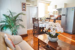 Chezmoi Bangkok Sukhumvit 26 Private Executive Residence 444