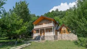 Somvan Chalet by Mick-Hans - Haripūr