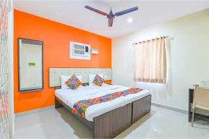FabHotel VRJ Residency - 500M from Chennai Trade Center