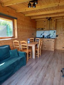 Przystanek Jawory 695-849-470