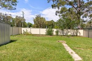 Classic Double Room - Centrally Located at Narwee - Shared Bathroom