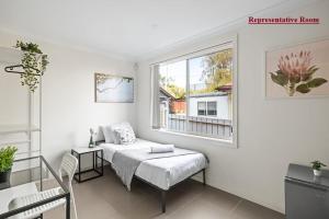 Cozy Single Room in Panania - Close to Station & Eateries - Shared Bathroom