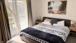 Tropical Paradise In Ibis Av