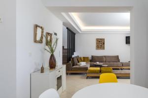 Beachfront Villa Alexandra