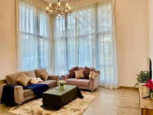 Forest City森林城市@高尔夫别墅4-10人适合家庭入住 - Pontian Besar