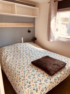 Campings Mobilhome P27 6 personnes climatise : photos des chambres
