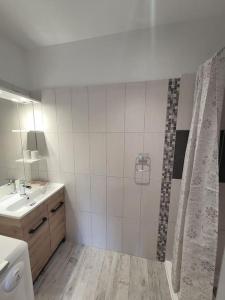 Appartements T2 plain-pied, en centre-ville : photos des chambres