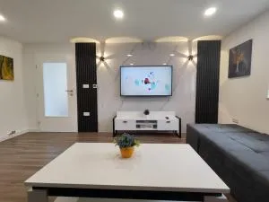 Kuća Vila Nina - Zidine