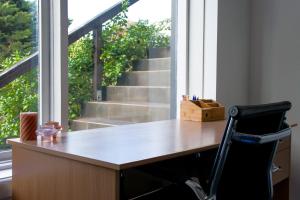 Bee at Scenic I 2 BR Apartment near Geelong CBD