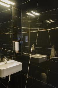 Hotels CHATEAU R : photos des chambres