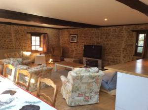 Les Roses, avec piscine, tennis et lac privatif