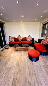 Spacious 4bhk near airport - premium stay