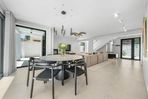 Villa Rio Verde beachfront