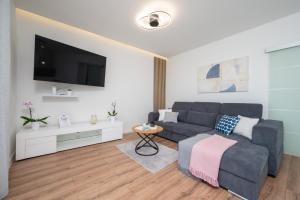 Apartment Gracin - Brand new with terrace and seaview