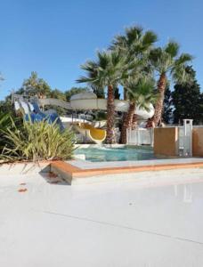 Mobil home 4 pers ombragé climatisé camping Marvilla parc AGDE