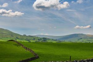 Finest Retreats - Shepherds Cottage at Mile House Farm