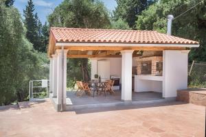 Stavros & Loulas House