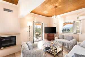 Stavros & Loulas House