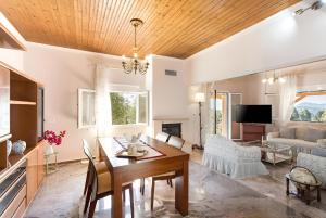 Stavros & Loulas House