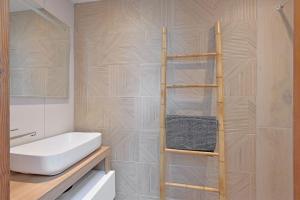 Maisons de vacances Grande villa avec piscine pres d-Avignon - Jonquerettes : photos des chambres