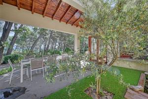 Maisons de vacances Grande villa avec piscine pres d-Avignon - Jonquerettes : photos des chambres